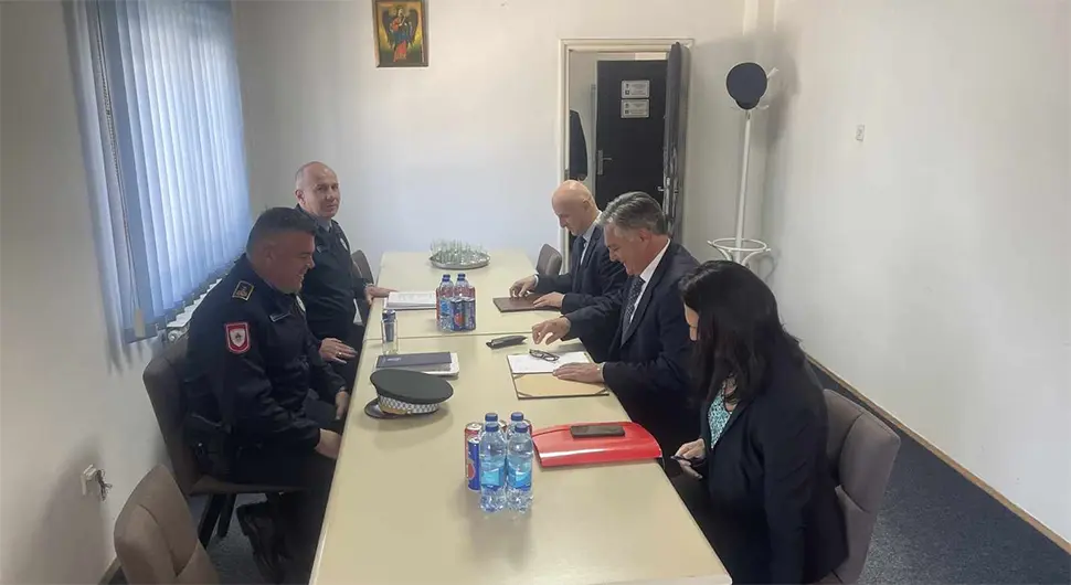 Каран и Кострешевић у Теслићу: Стање безбједности добро