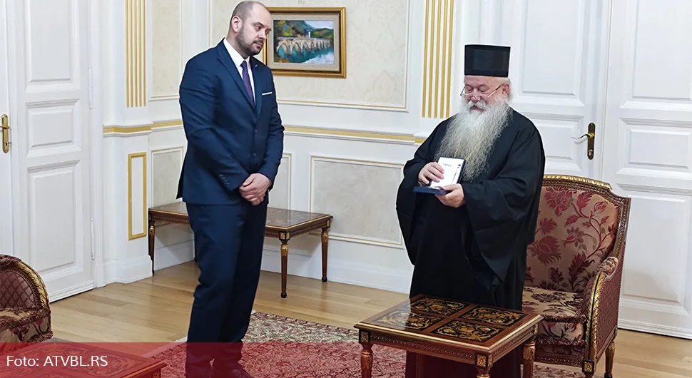 Одбор за заштиту права Срба у ФБиХ одликовао митрополита Хризостома