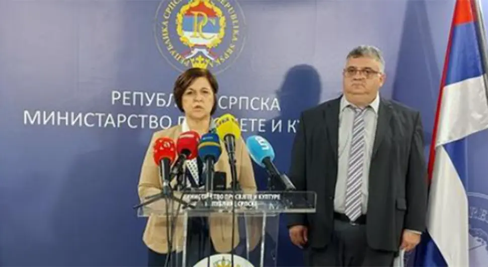 Стојичић: Не може се преговарати о повећању плата у било ком сектору