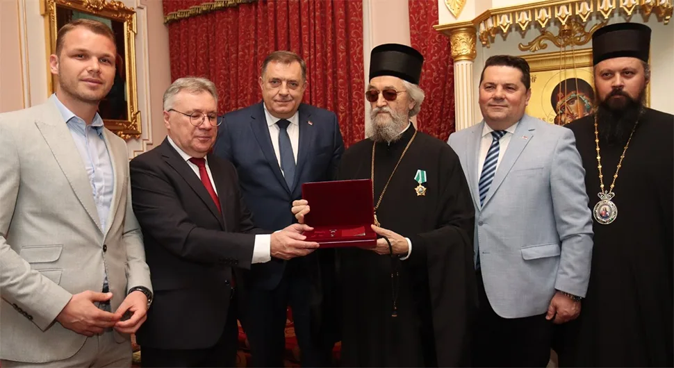 Епископу Јефрему уручен Орден којим га је одликовао Путин