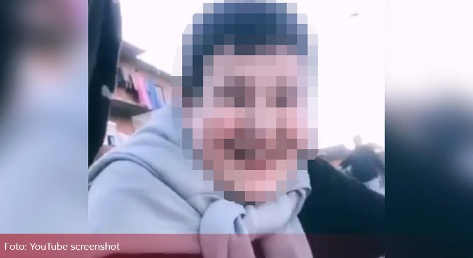 Дјечаци сједе, човјек прилази и из чиста мира удара једног у леђа - пали низ корито ријеке