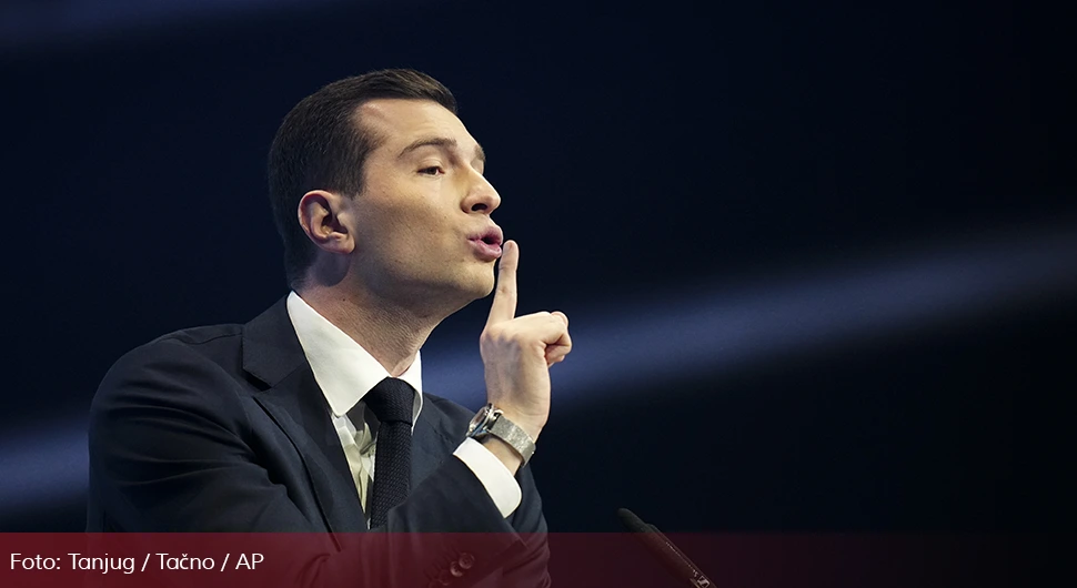 Лидер Националног окупљања се обратио "политичкој сирочади"