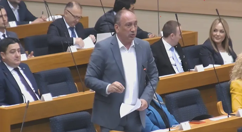 Хоће ли ПДП подржати спровођење америчких санкција и заборавити СДС?