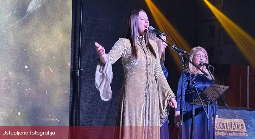 "Весели се српски роде" и "Каћуша": Даница Црногорчевић пјева на отварању меча Русија - Србија?