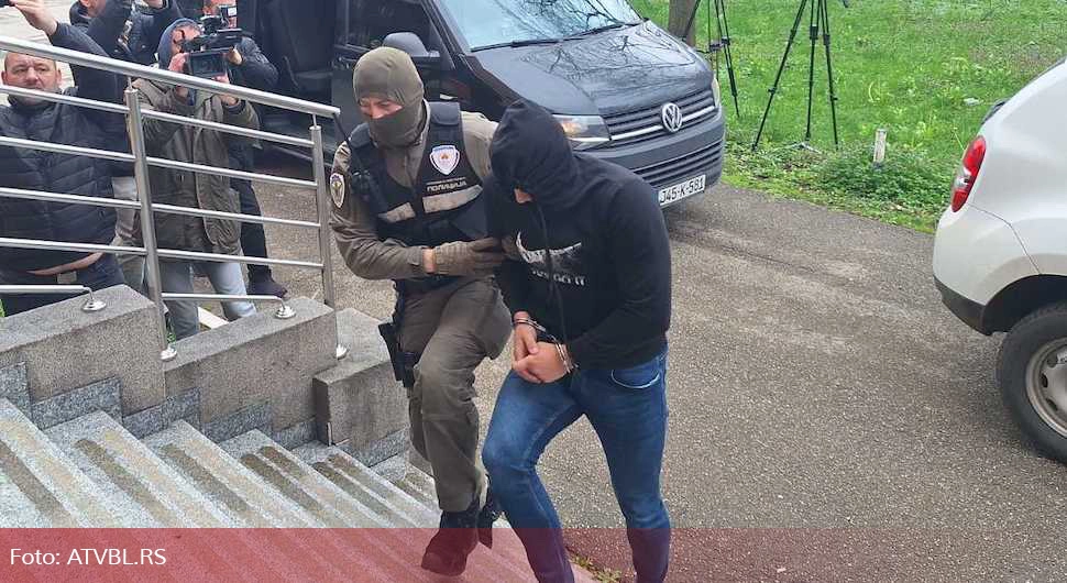 Одређен притвор полицајцима осумњиченим за 24 кривична дјела