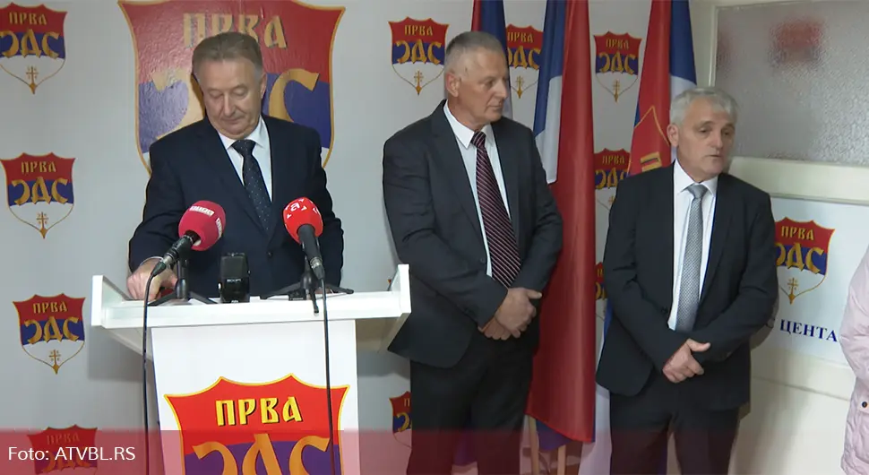 Бахаћење Шмита посљедица неопирања ОХР-у