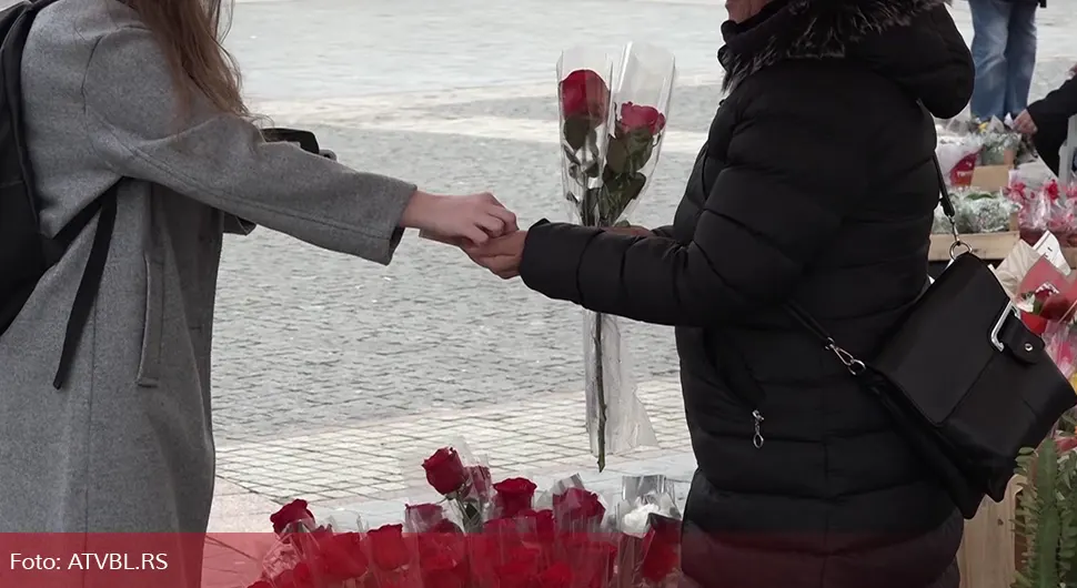 Шта послије осмомартовског славља?