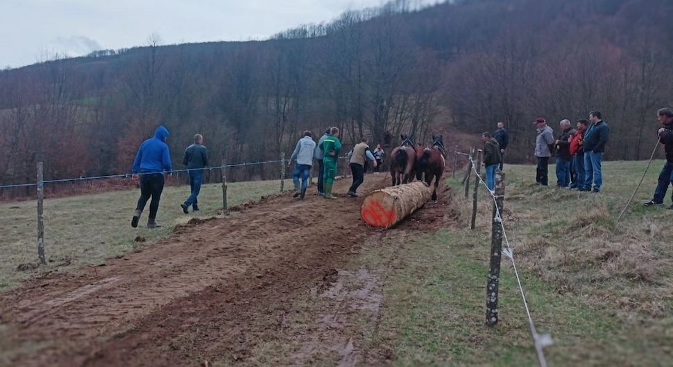 Штрапаријада у Љубачеву ”оживјела” старе вјештине