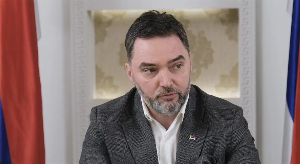 Кошарац: Покушај дерогирања институција Српске