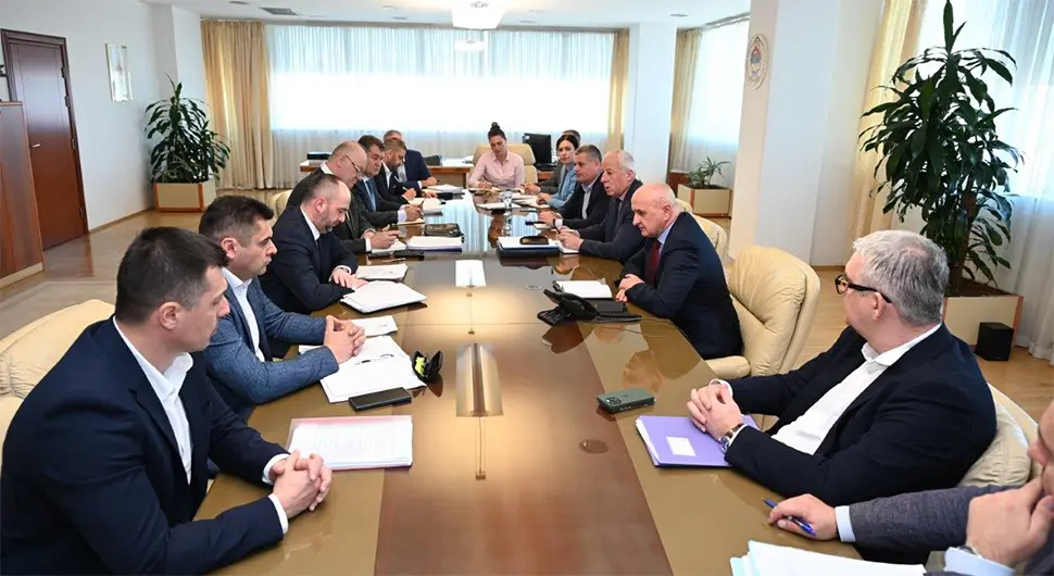 ЕРС са РиТЕ „Угљевик“ да предложи модел финансирања ревитализације рудника