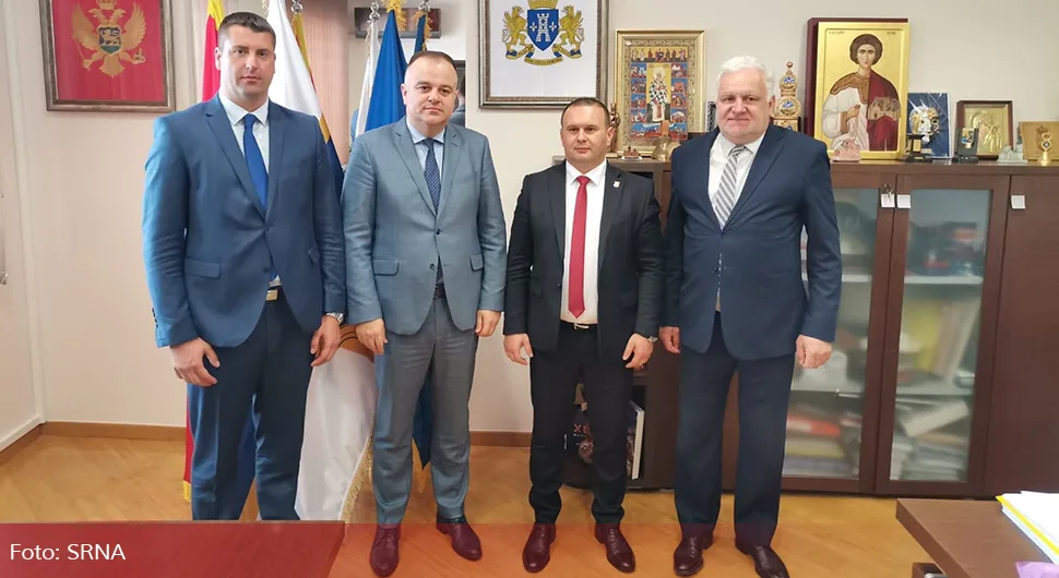 Ћосић са руководством Херцег Новог о званичном братимљењу