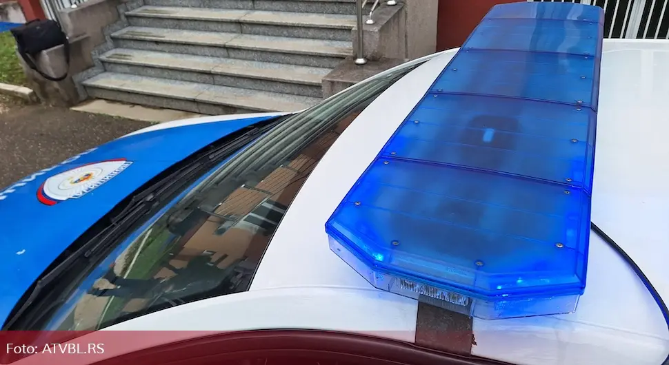 Правио хаос у угоститељском објекту, напао полицајце и опирао се хапшењу