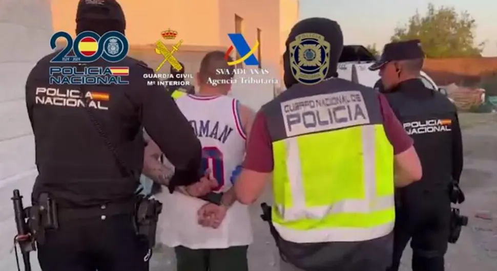 Драматично хапшење: Нарко дилери се посвађали на броду, па Србина бацили у море?