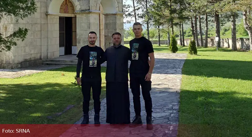 Браћа Јокић кренули на ходочашће до Острога за оздрављење Ане Глогиње