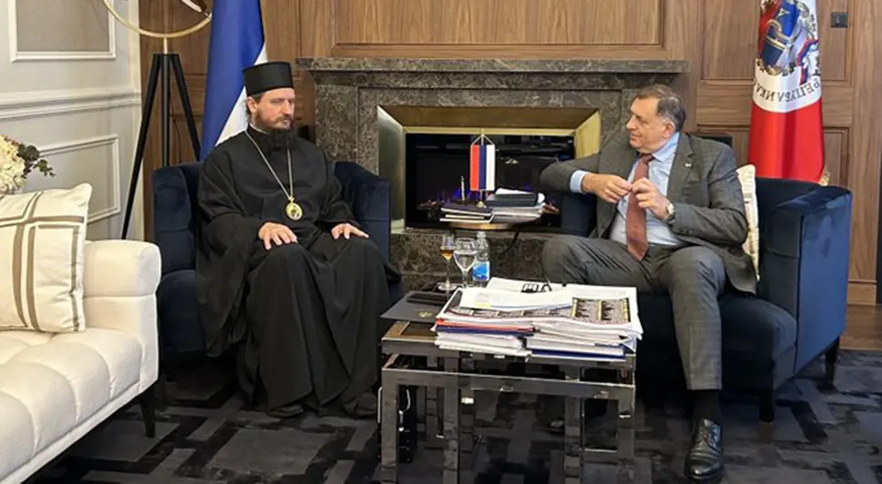 Додик са епископом Сергијем