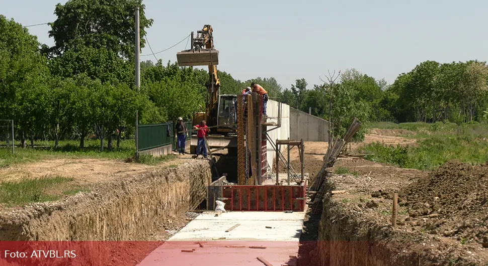 Петровић износи неистине о изградњи дринског насипа