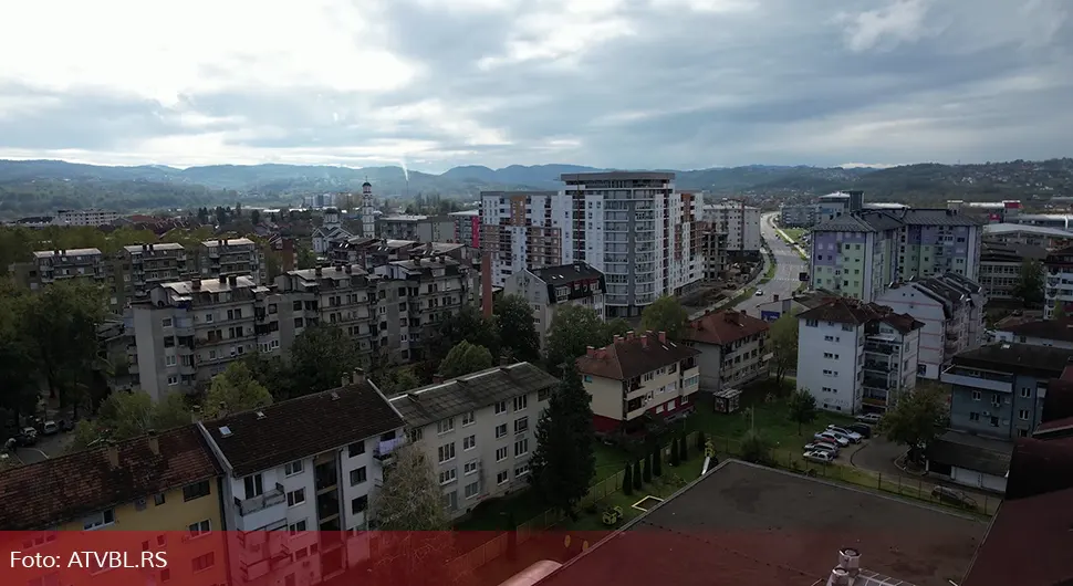 Добојски полицајци спасили људски живот: Човјек хтио скочити са моста у Босну