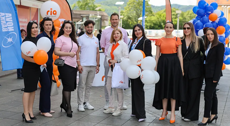 ''Orange Day'' у Сарајеву и Бањалуци