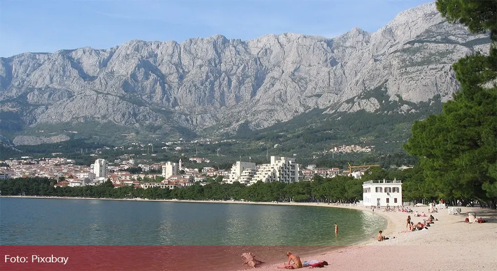 Много је нервозе: У Макарској празне собе, гости отказују боравак, домаћини спуштају цијене