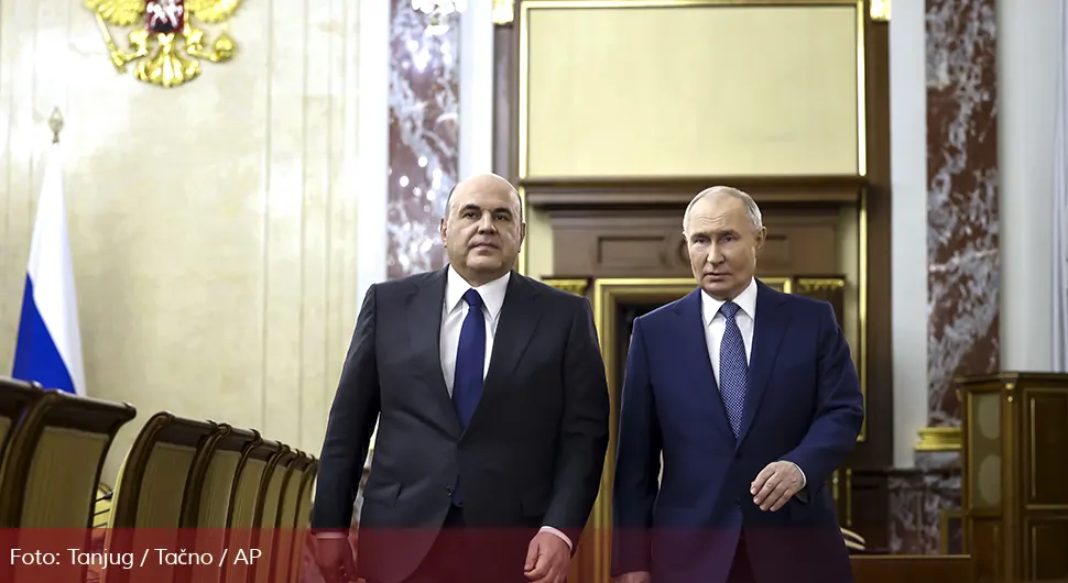Руска влада поднијела оставку