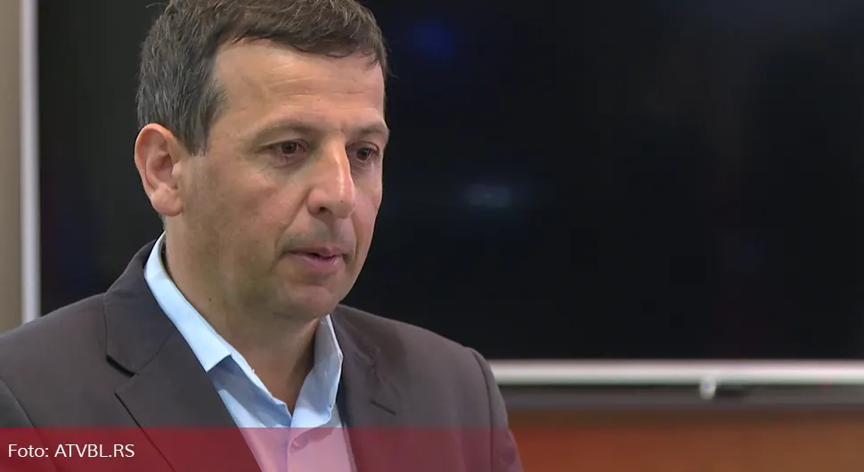 Вукановић: Станивуковић да појасни како је замјена расвјете у Хрватској дупло јефтинија него у Бањалуци