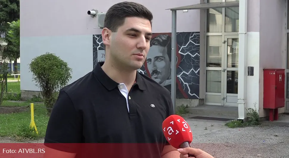 Огњен Лазић осмислио апликацију која представља интеграцију законодавства Српске и система вјештачке интелигенције