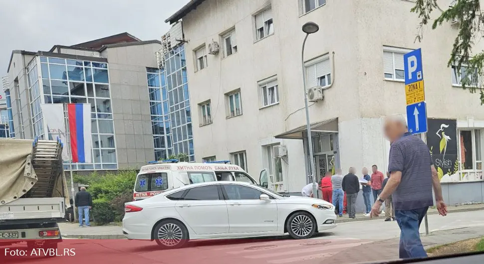 Нова несрећа у Бањалуци, пјешак превезен на УКЦ