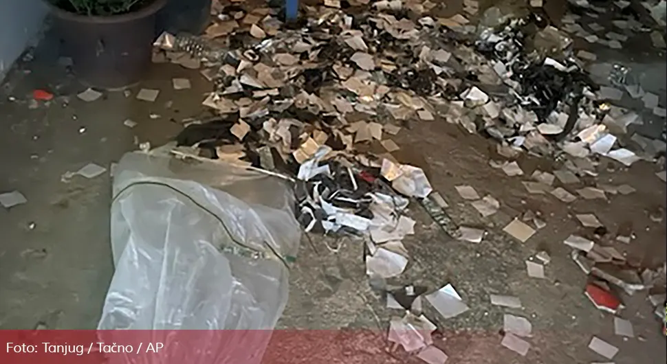 Сјеверна Кореја поново шаље балоне са смећем и фекалијама