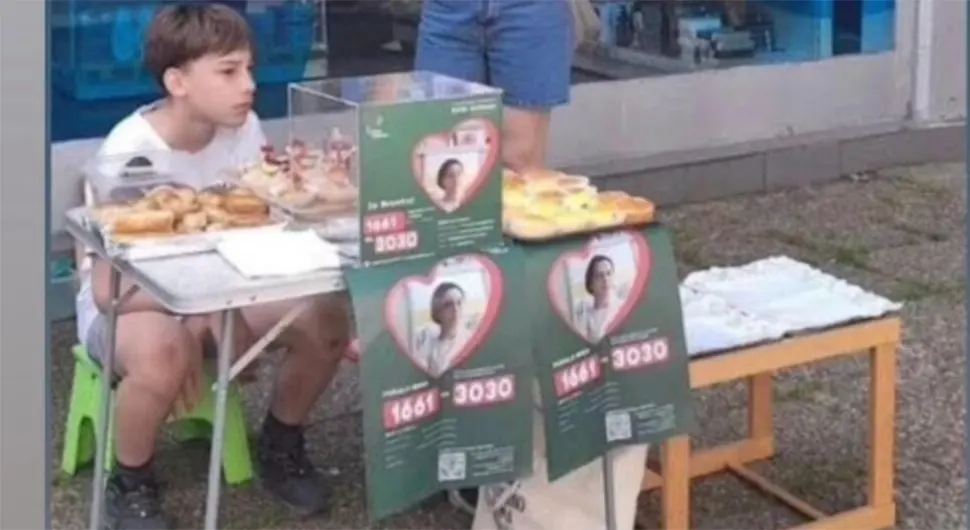 Дјечак продаје крофне да скупи новац за лијечење мајке