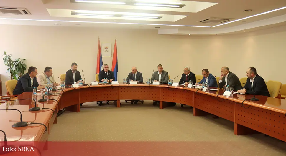 Владајућа коалиција - досљедно примијенити све договорено на Свесрпском сабору
