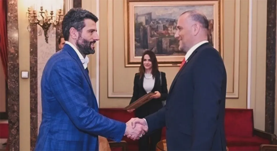 Куваља: Шапић је човјек који воли Српску!