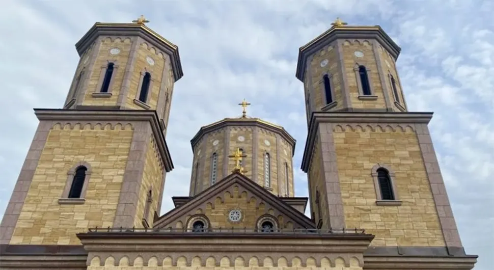 Велико црквено-народно окупљање у манастиру Милошевац