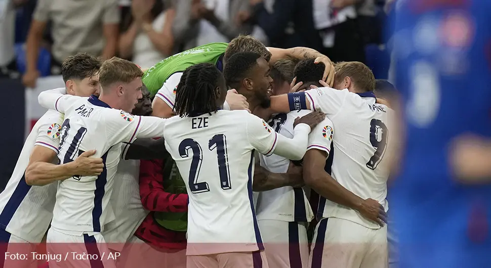 Енглеска након преокрета наставља пут ка титули, Словаци иду кући