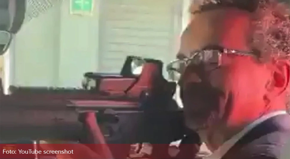 Амбасадор Велике Британије у Мексику ''уперио оружје у сараднике''