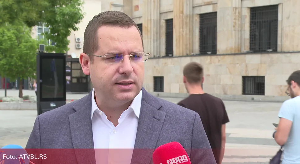 Ковачевић: Видјели смо како је ко гласао и схватили поруку, али смјена није коначна