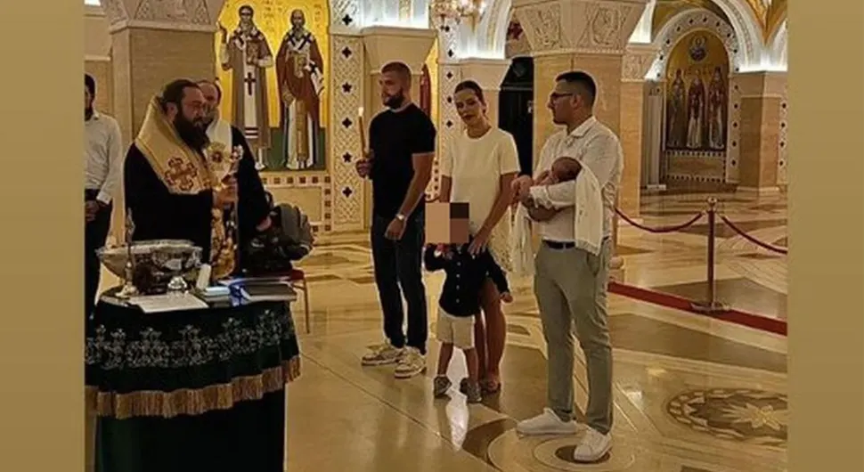 Вељко и Богдана крстили најмлађег сина
