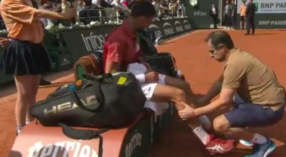 Ђоковић повријеђен - Пробао сам себи да намјести кољено