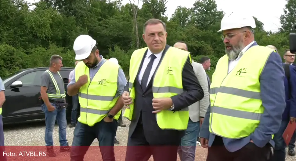 Додик обишао дионицу ауто-пута