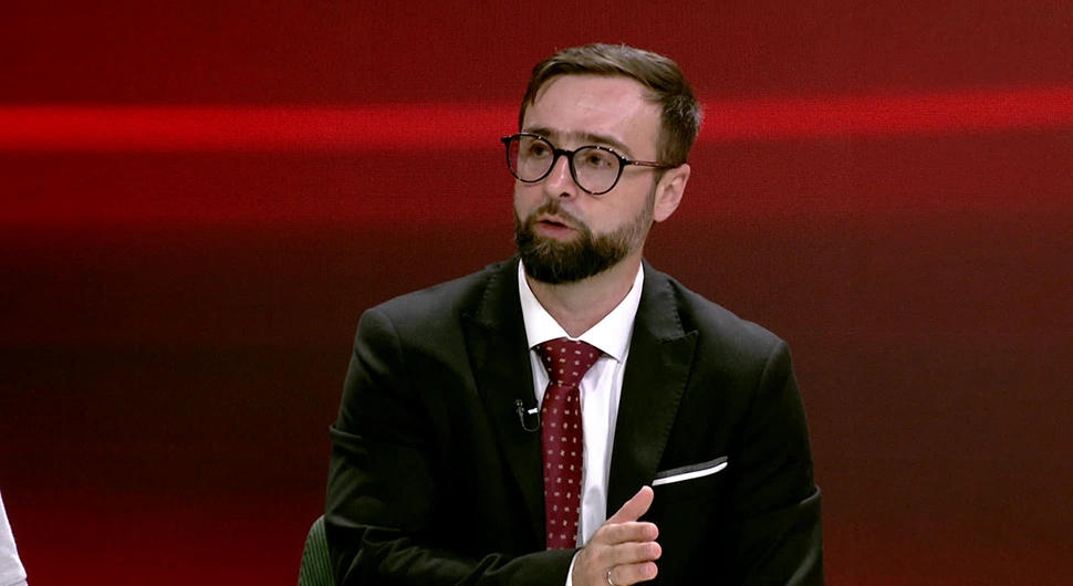 Дакић: Грађани показали велику заинтересованост за нови устав