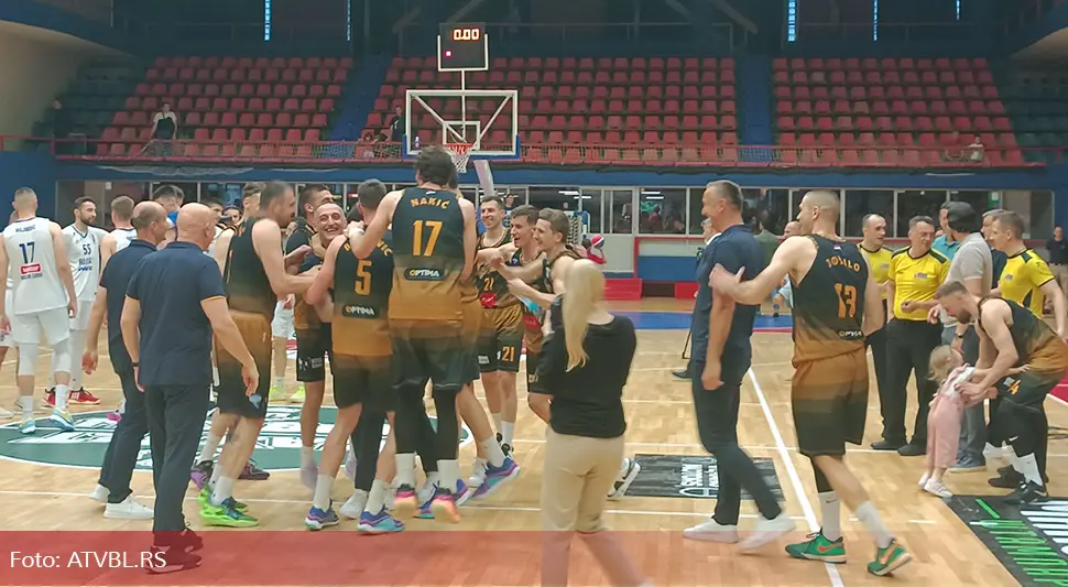 КК Игокеа 10. пут шампион БиХ