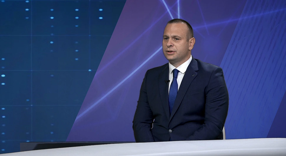Шобот: Полако идемо ка осамостаљењу Клинике за кардиохирургију