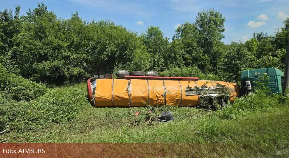 Камион слетио с пута, возач био под дејством алкохола