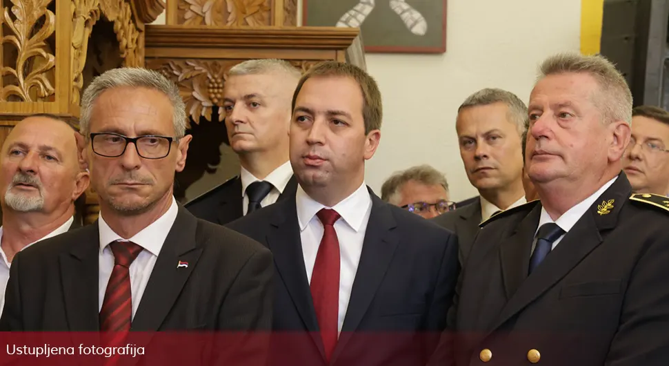 Селак честитао Видовдан - крсну славу Војске Републике Српске и 3. пјешадијског пука