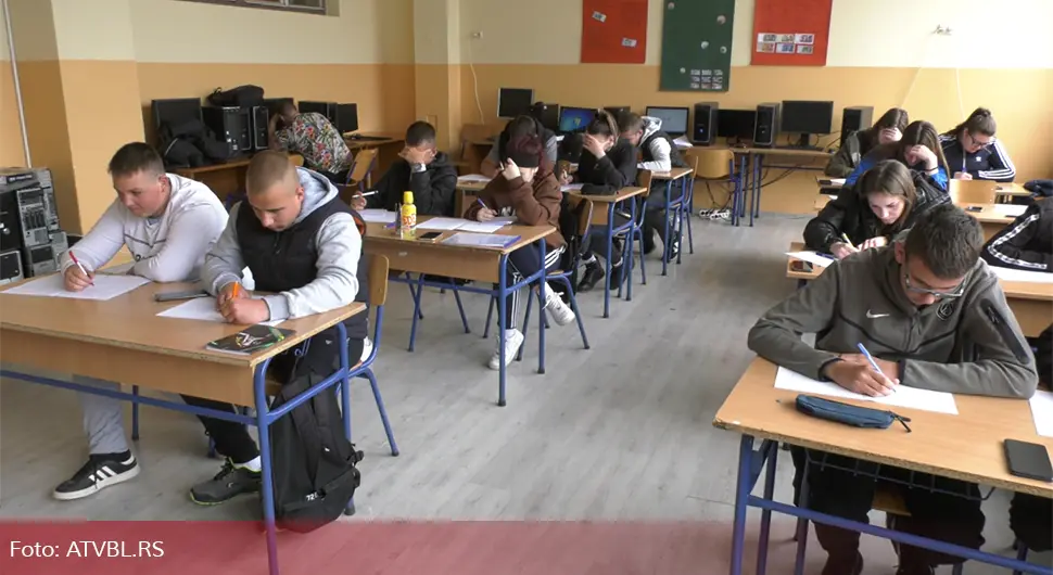 Све више ученика уписује дефицитарна занимања