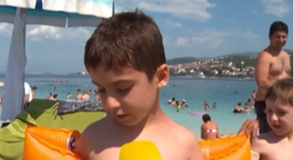 Дјечак насмијао регион својом изјавом: "Топим се као сладолед"