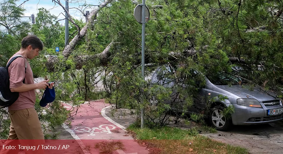 Жртве невремена у Бару и Луштици; Двије особе спасене у Скадараском језеру