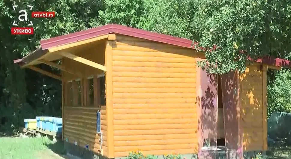 Србачки пчелар направио АПИ комору, улаз бесплатан