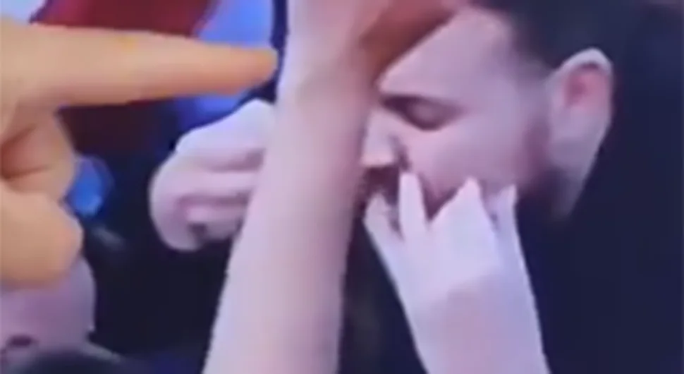 Навијач Енглеске се дрогирао на трибинама током Европског првенства