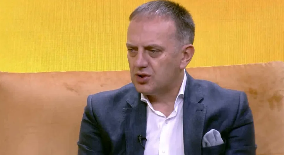 Рачић о санкцијама: Правне норме поражене под притиском силе