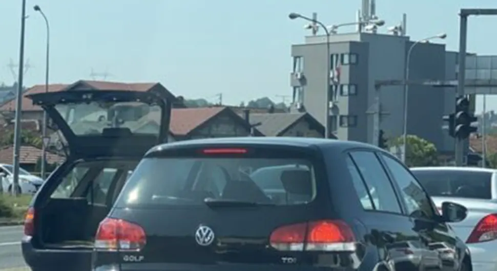 Судар код "Крамара", створене гужве у саобраћају